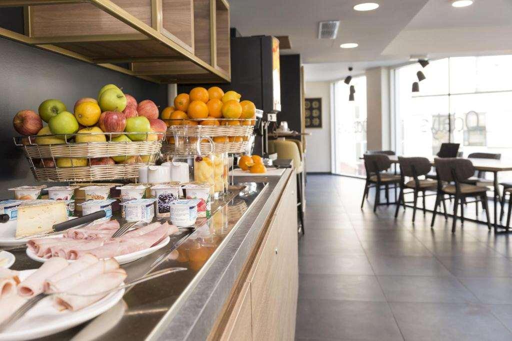 Odalys City Centre Congres Le Mans Restaurant photo